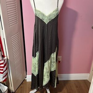 Elegant Black and Green Lace Slip Dress